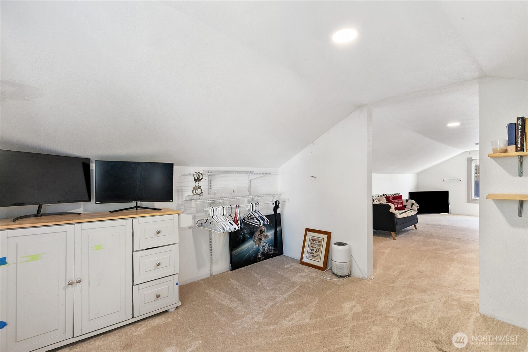 435 E 64th Street Property Photo 21