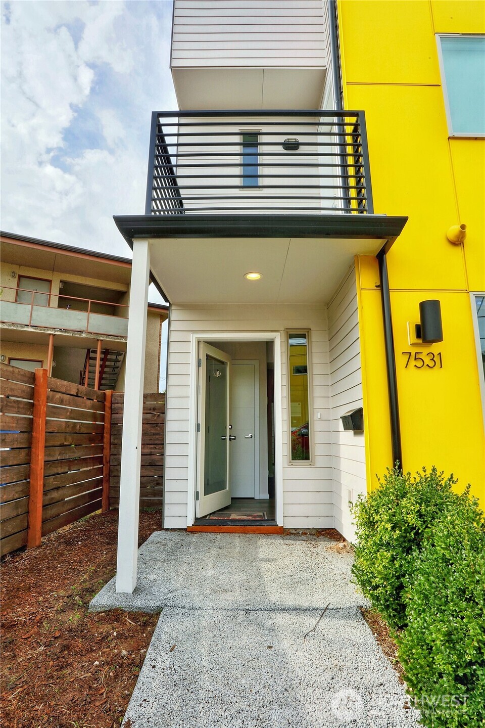7531 43rd Avenue Property Photo 1