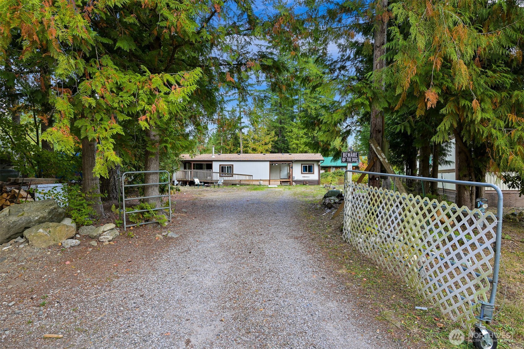 8460 Aspen Court Property Photo 2