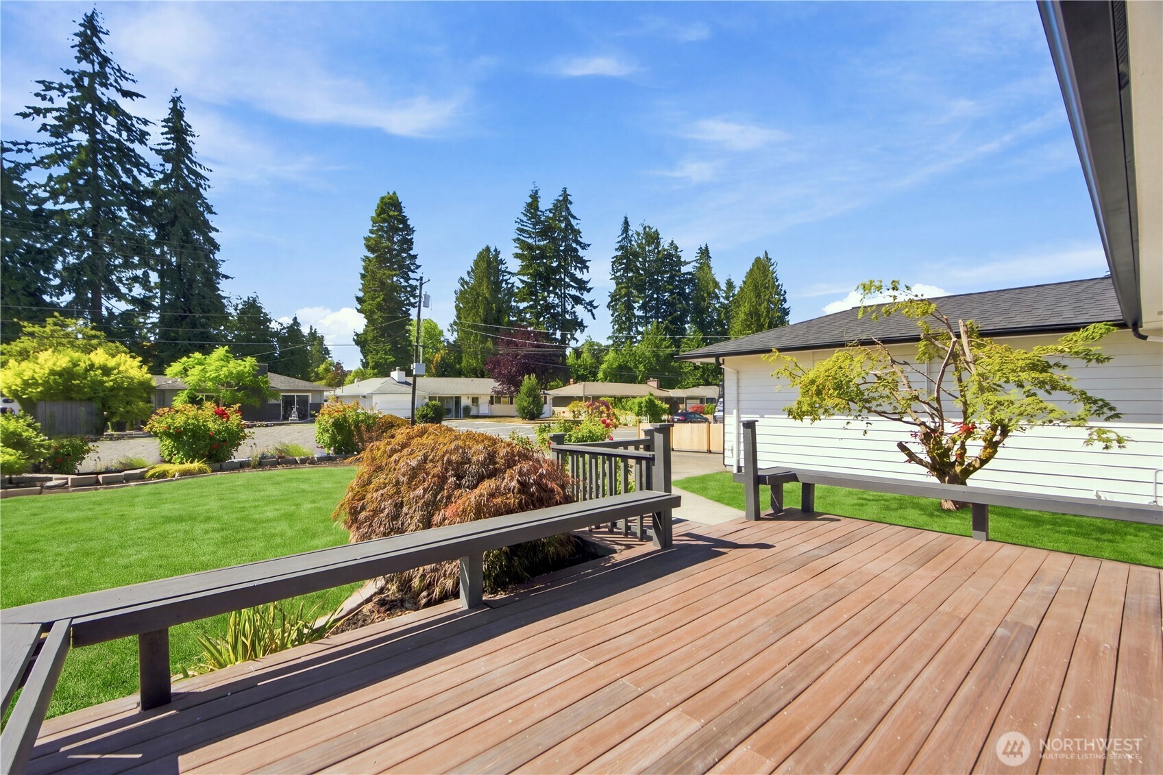 6821 190th Street Property Photo 3