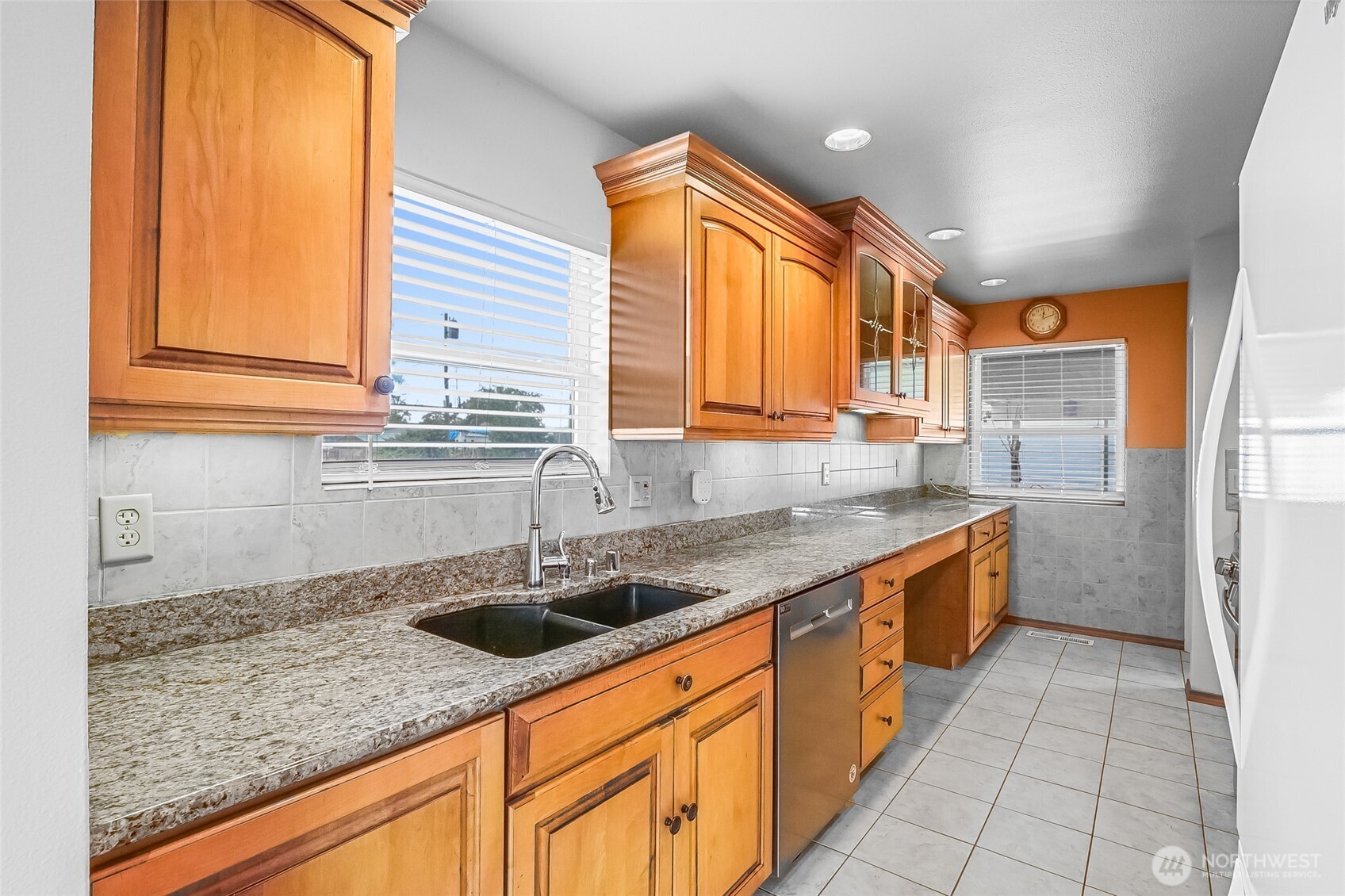 920 S Dahlia Drive Property Photo 11