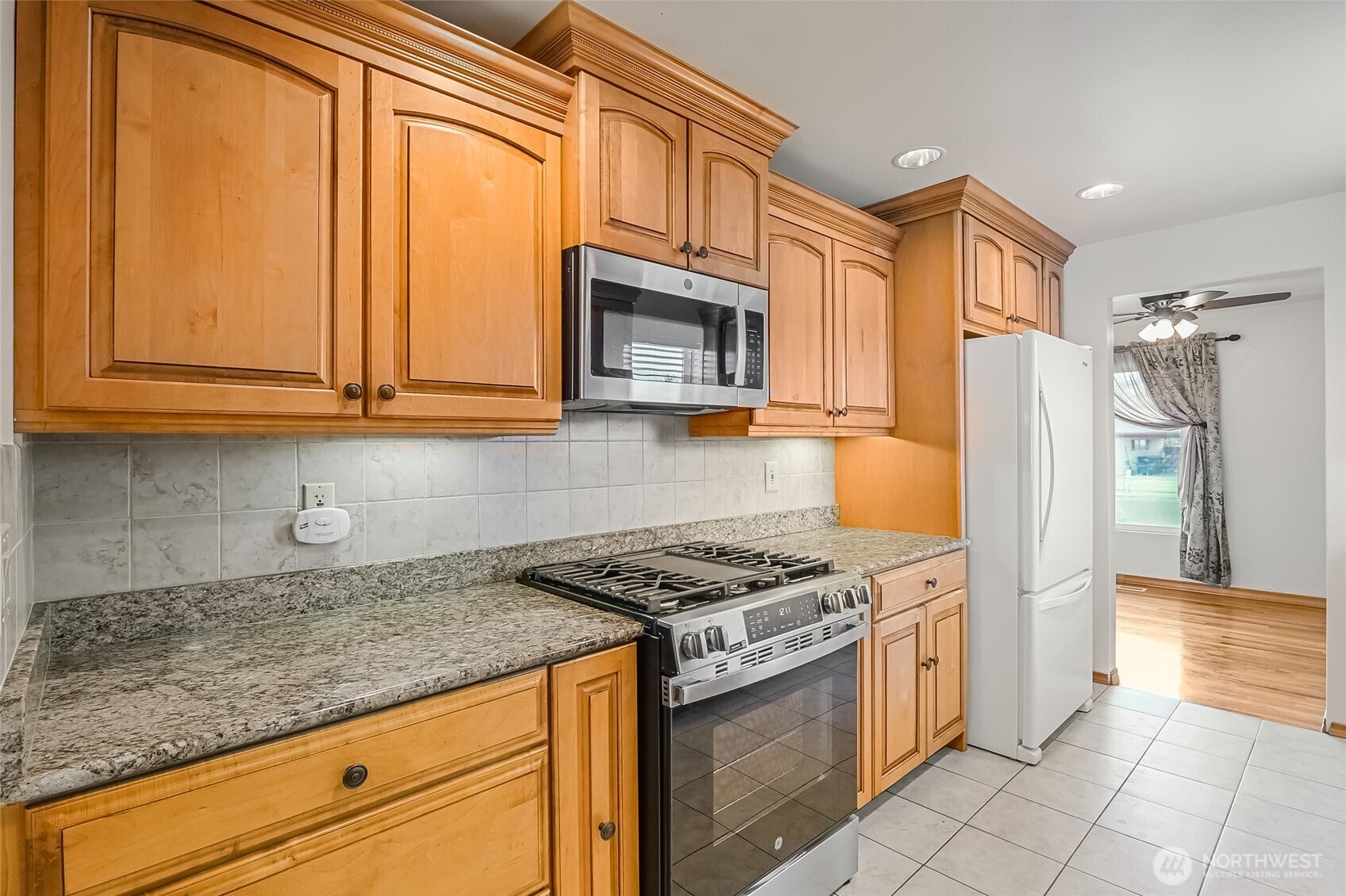 920 S Dahlia Drive Property Photo 13