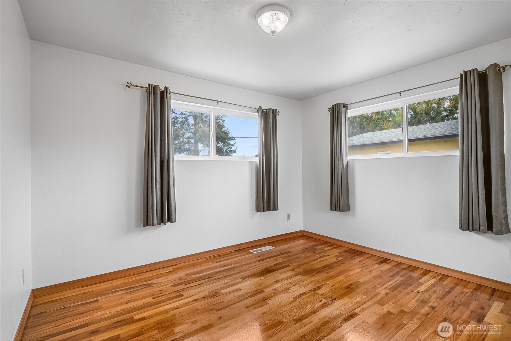 920 S Dahlia Drive Property Photo 19