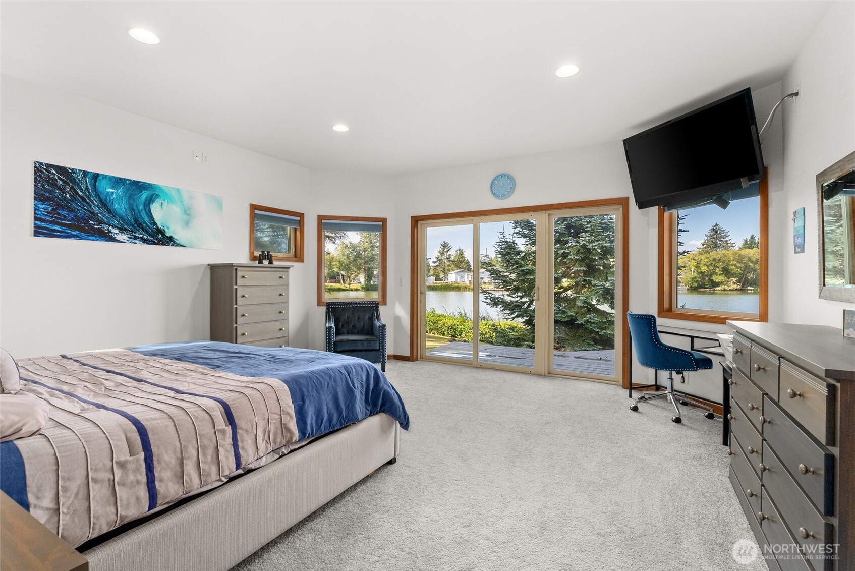 748 Kingfisher Court Property Photo 17