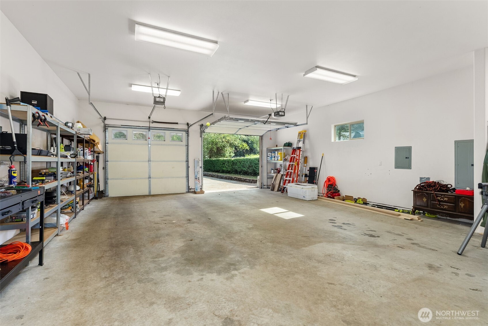 748 Kingfisher Court Property Photo 29
