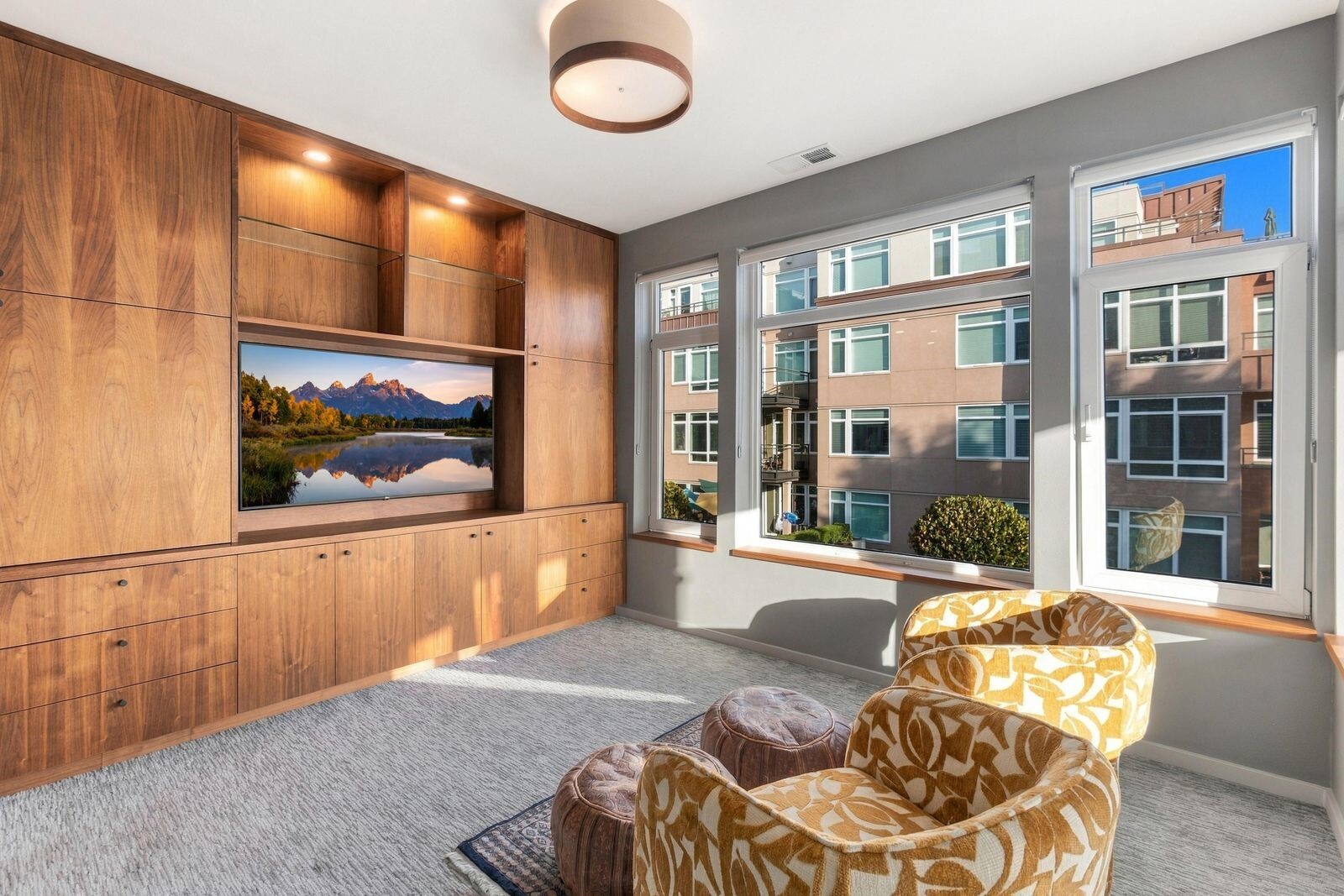 2000 Alaskan Way 256 Property Photo 15