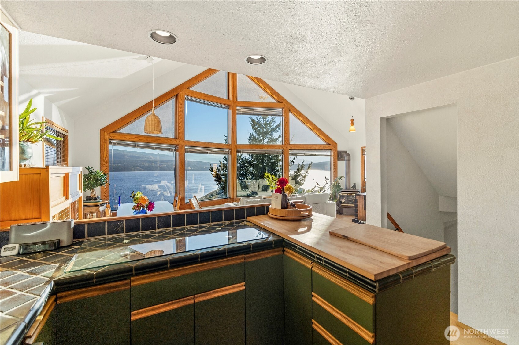 559 Beckett Point Road Property Photo 18