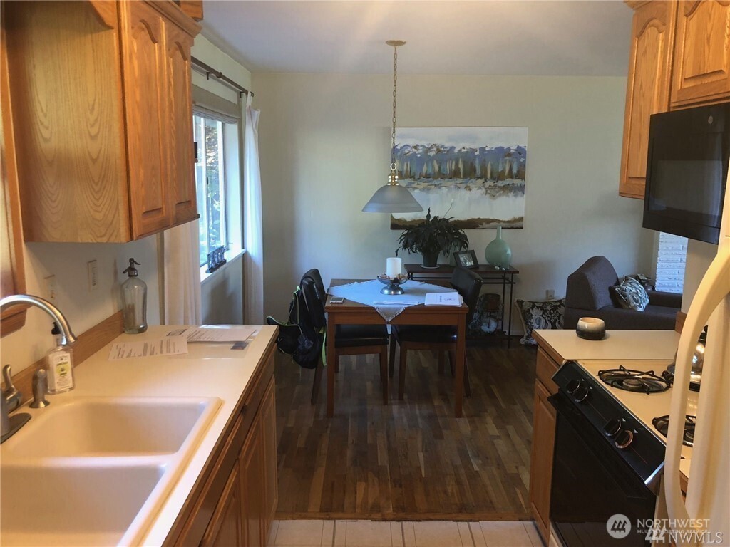 21676 Se 269th Street Property Photo 4