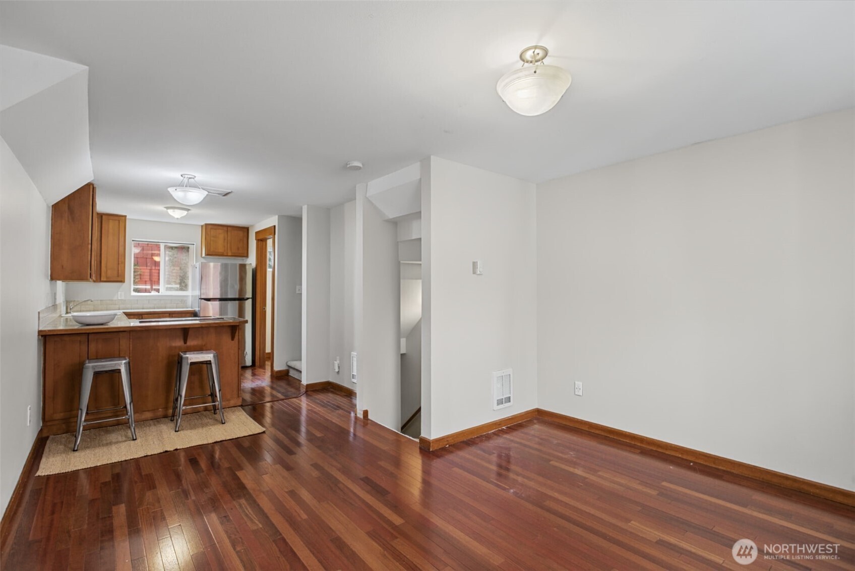 920 Sw Holden Street B Property Photo 13