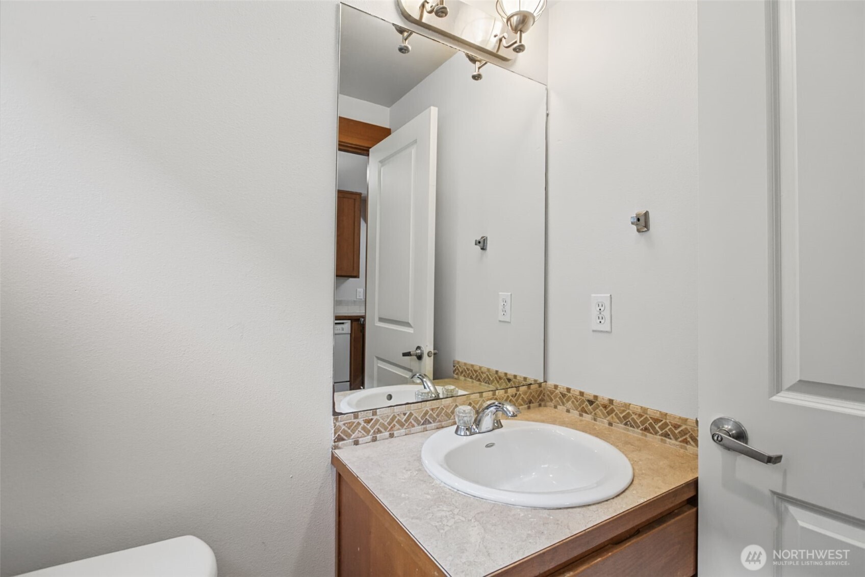 920 Sw Holden Street B Property Photo 21