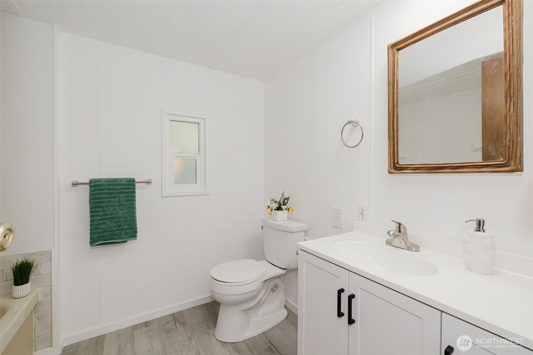 8760 Ne State Hwy 303 B Property Photo 21