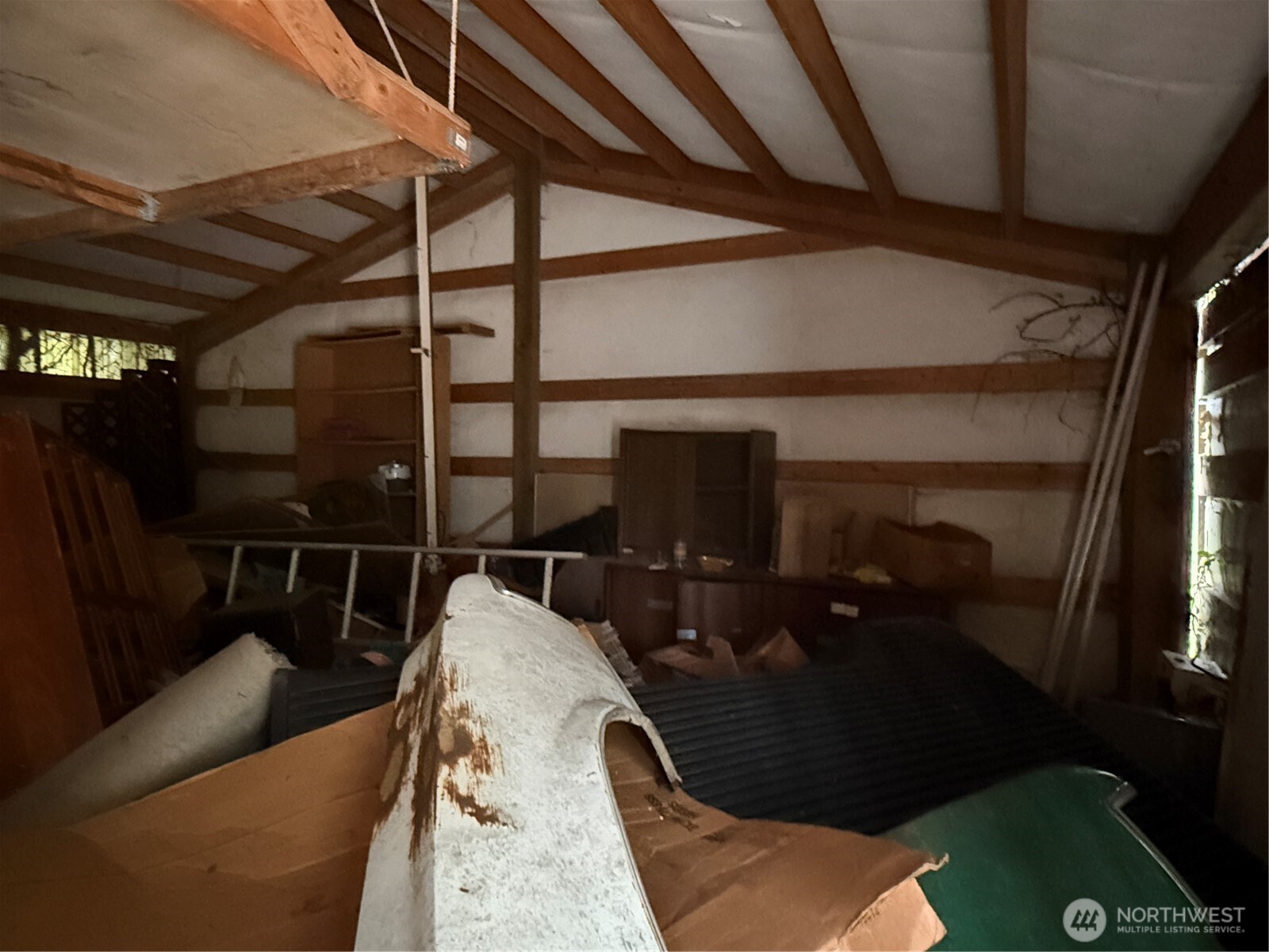 12820 Elm Avenue Property Photo 4