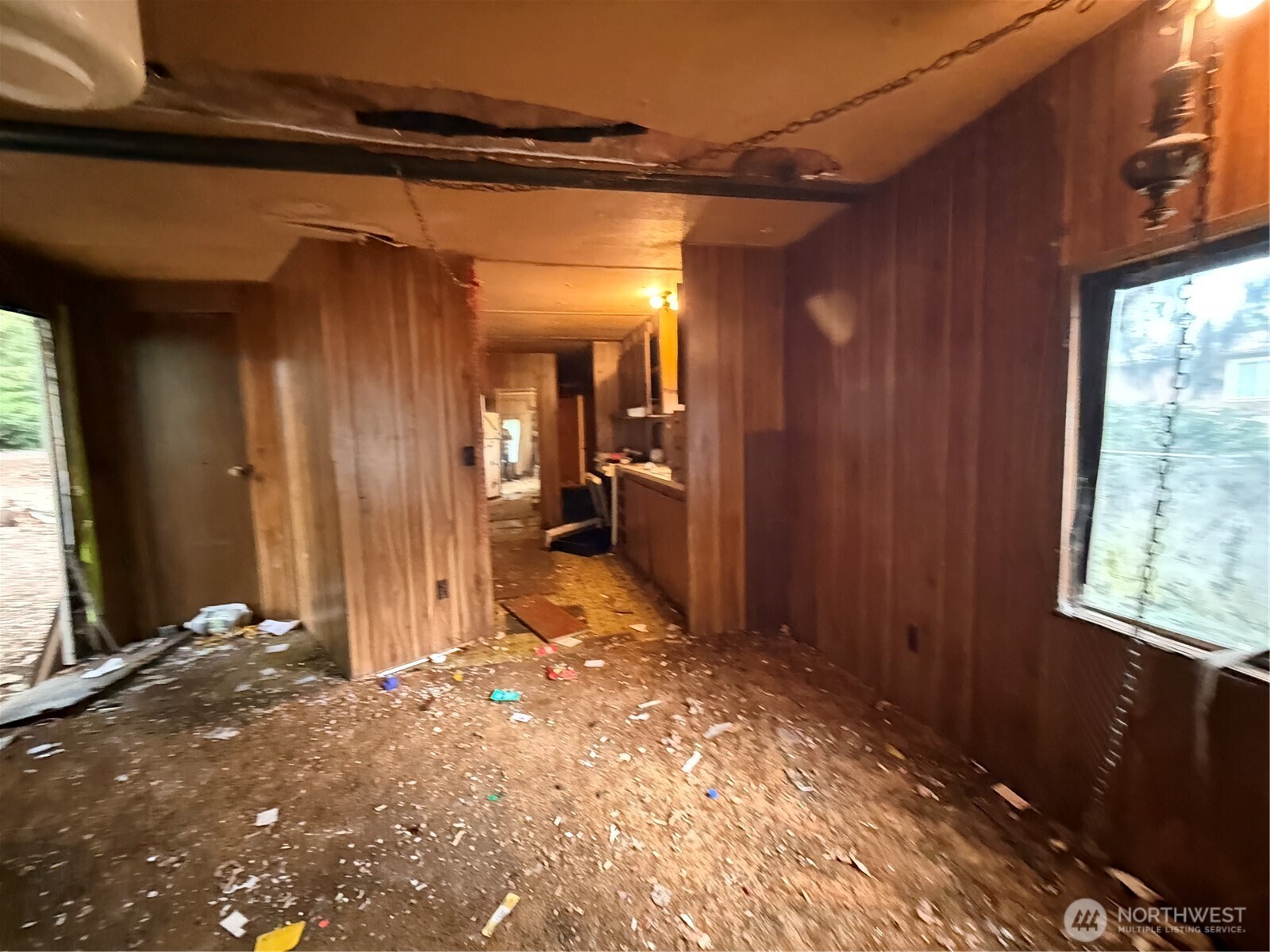 12820 Elm Avenue Property Photo 8