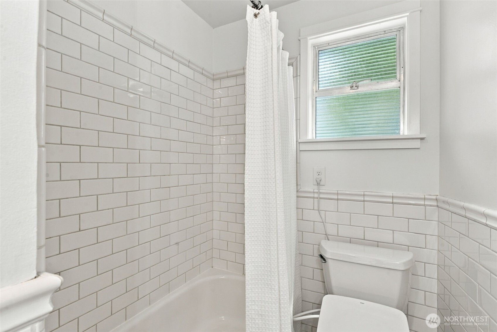 1723 Ne 92nd Street Property Photo 32