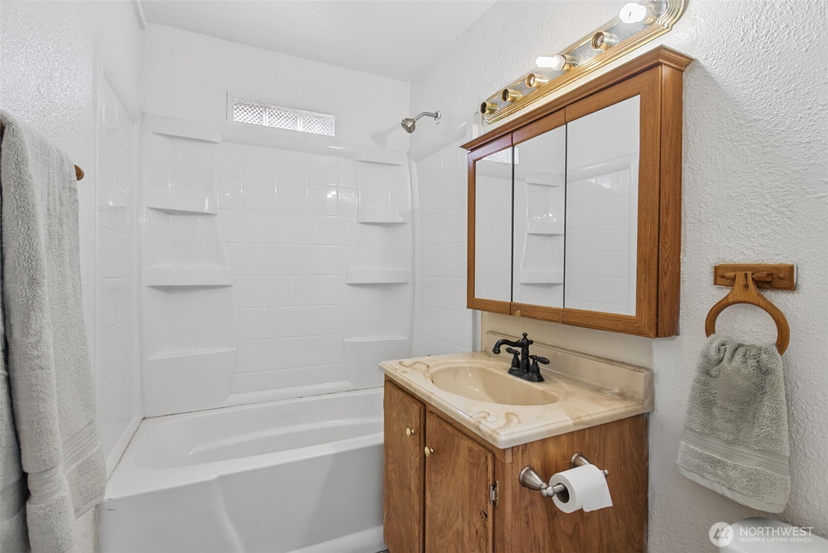 2210 E Harrison Street Property Photo 8