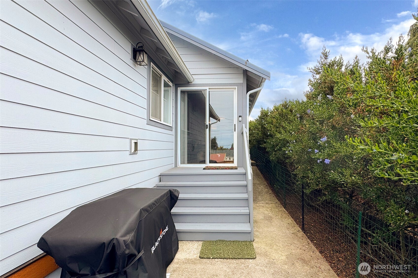 1111 E 6th Street Property Photo 26