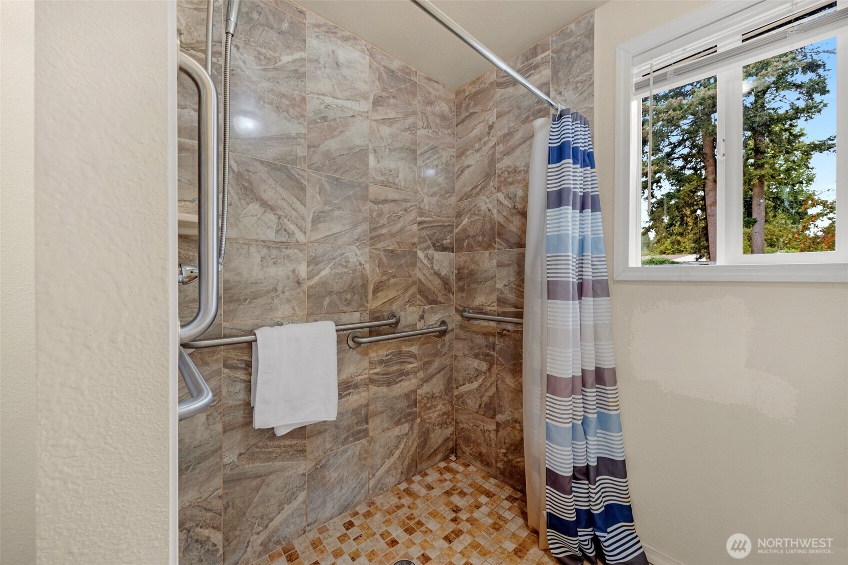 4209 191st Street Property Photo 19