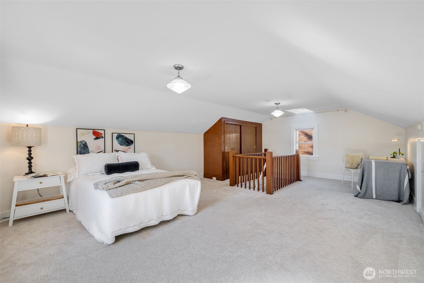 8007 Wallingford Avenue Property Photo 11