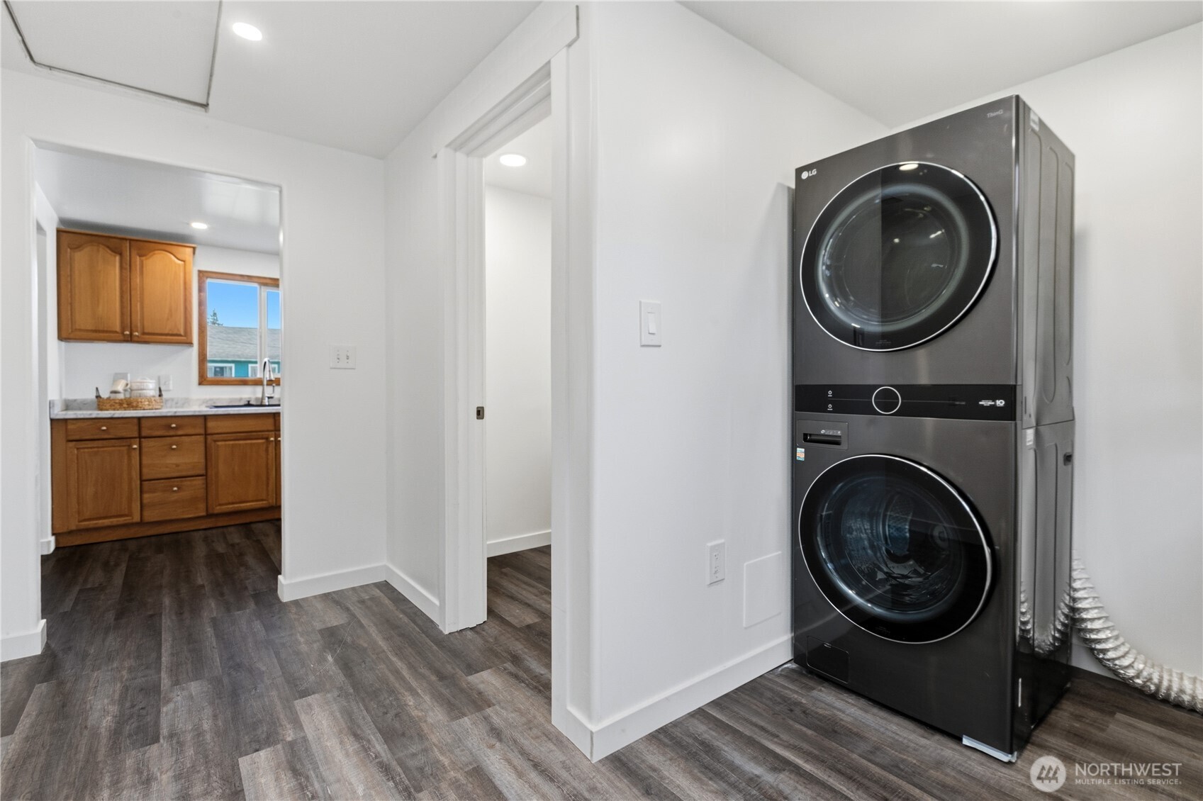 1201 Township Street Property Photo 25