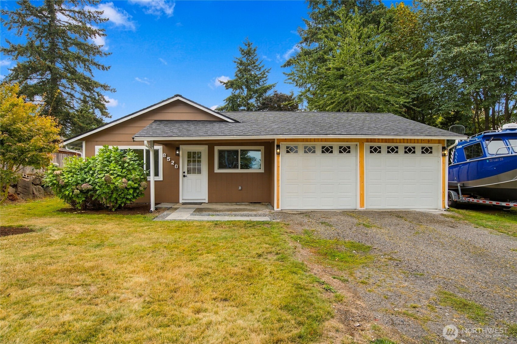 8520 9th Pl Ne Property Photo 1