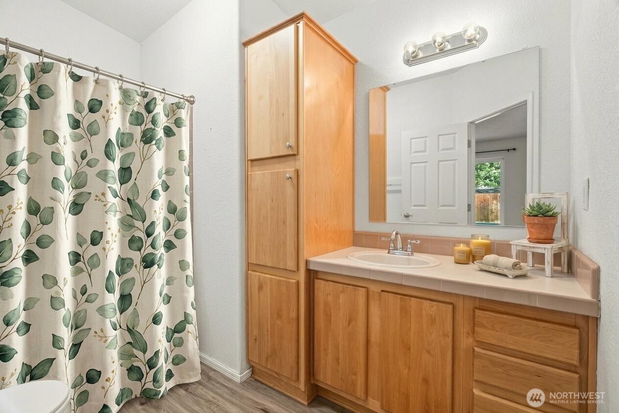 891 Walker Road Property Photo 19