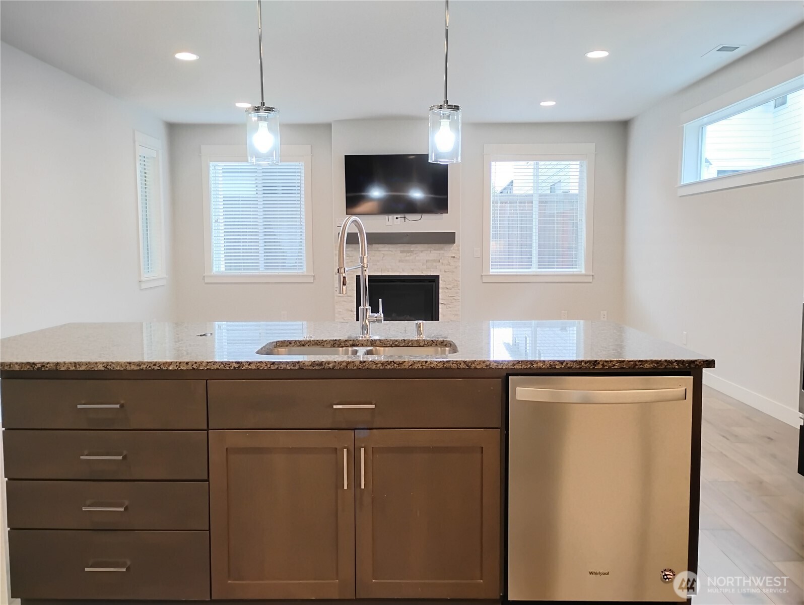 33533 Juniper Avenue Property Photo 6