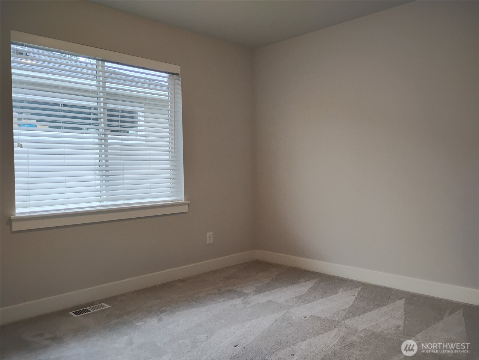 33533 Juniper Avenue Property Photo 25