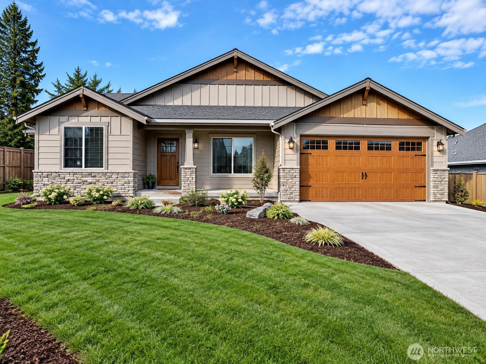 2099 Ne Poseidon Court Property Photo 1