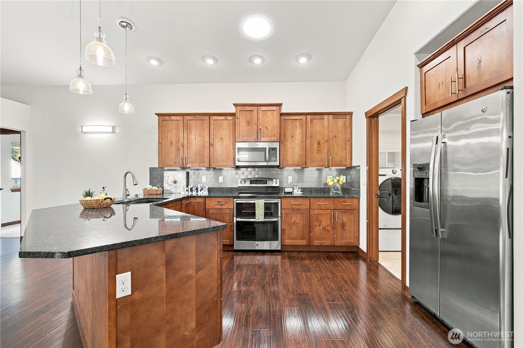 2099 Ne Poseidon Court Property Photo 6