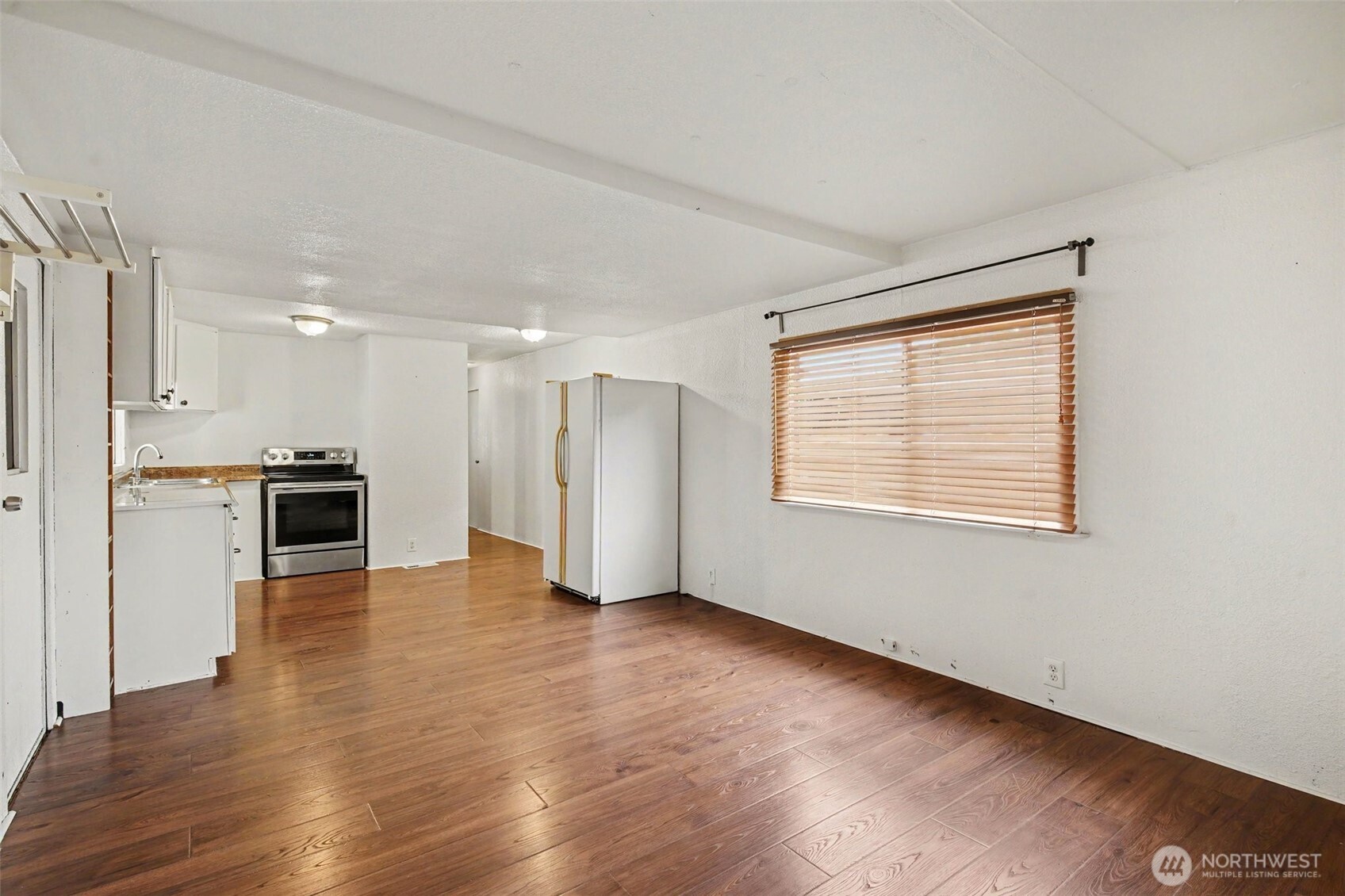 10515 Woodinville Drive 3 Property Photo 2