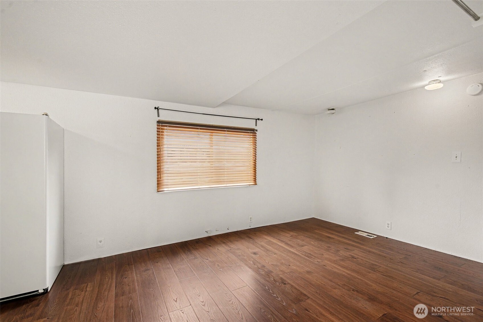 10515 Woodinville Drive 3 Property Photo 4