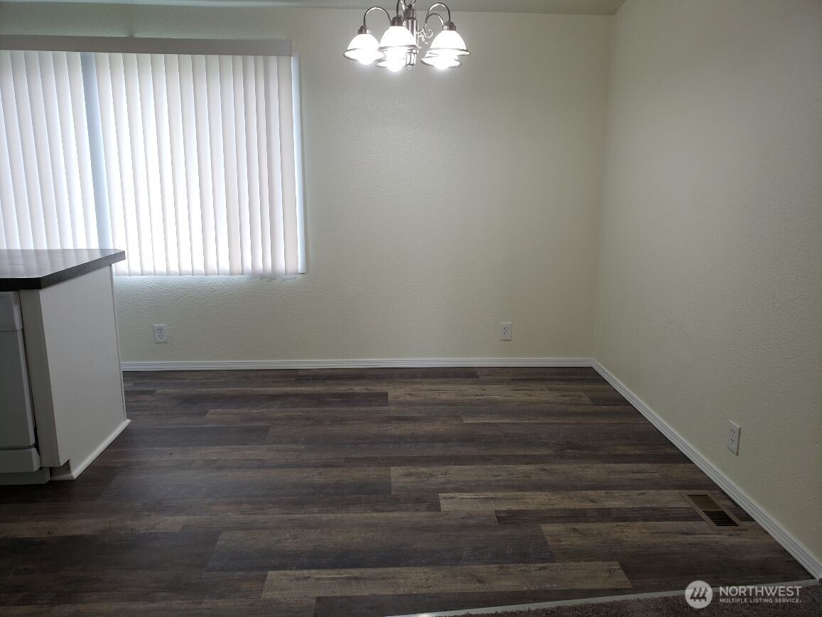 10512 137th Street 37 Property Photo 7