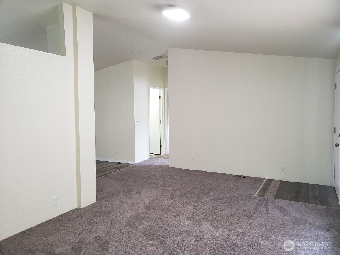 10512 137th Street 37 Property Photo 8