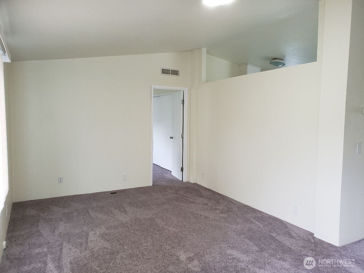 10512 137th Street 37 Property Photo 12