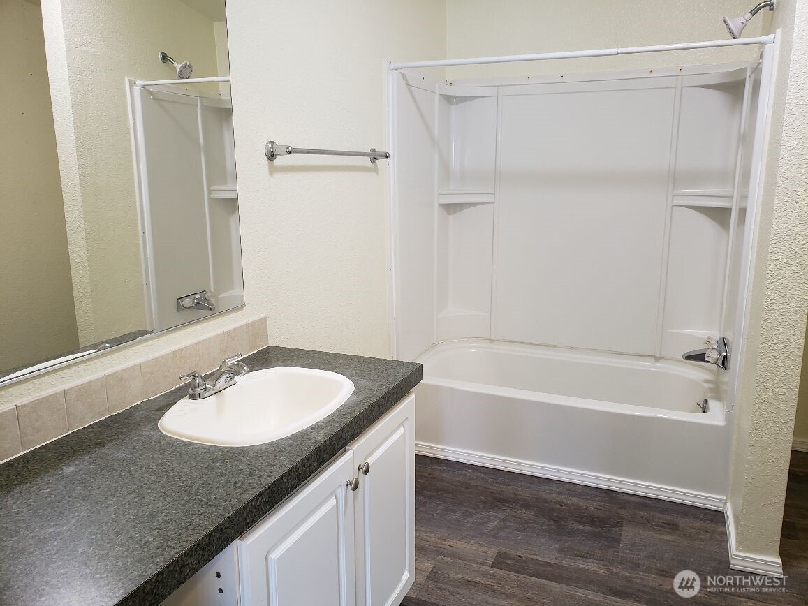 10512 137th Street 37 Property Photo 15