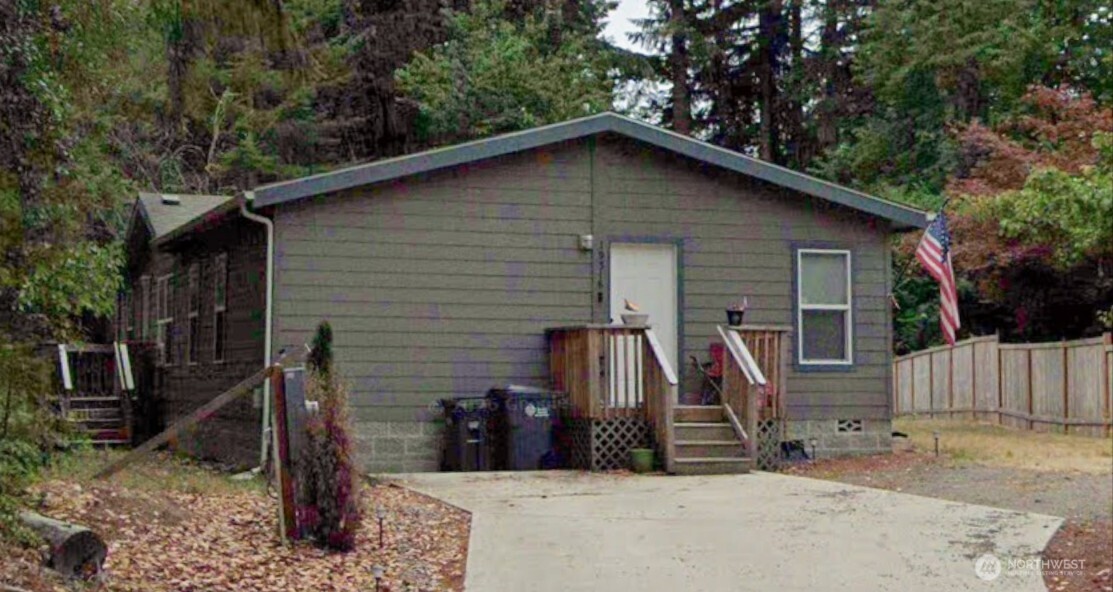 19518 18TH Street Ct Property Photo 1