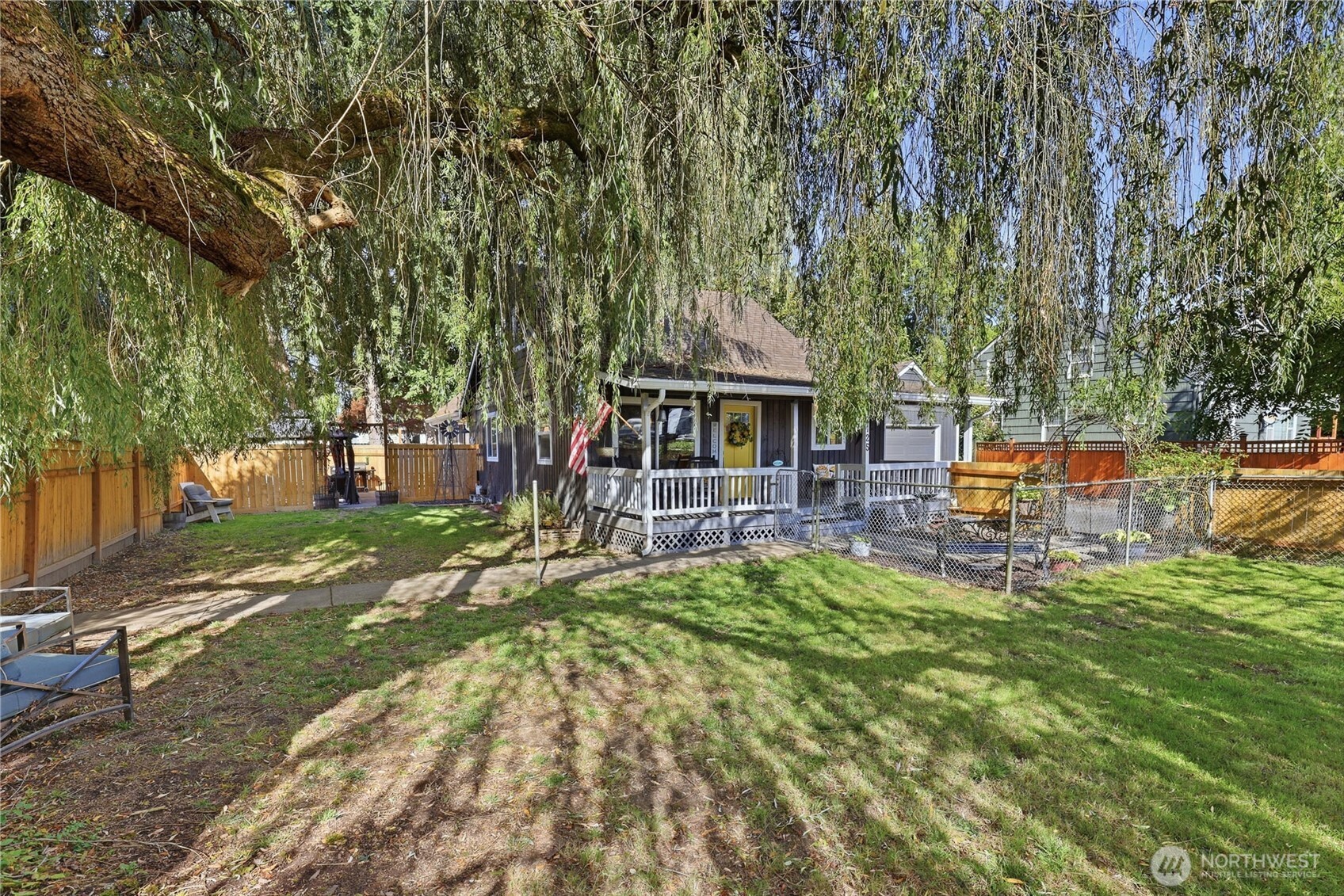 2125 48th Avenue Property Photo 2
