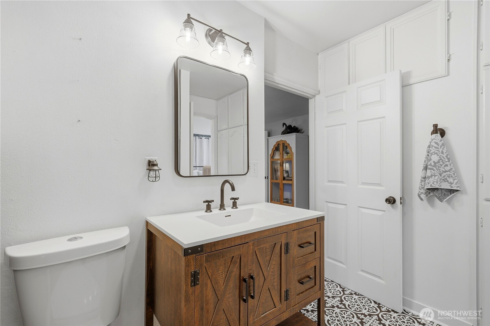 2125 48th Avenue Property Photo 18