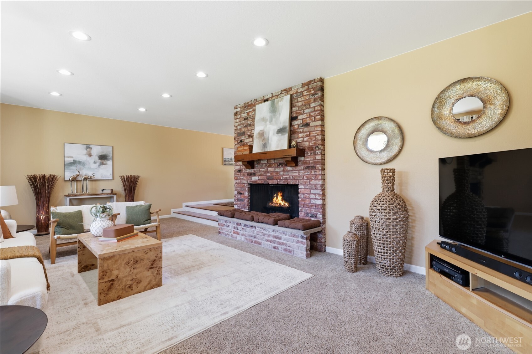 4941 125 Avenue Property Photo 4
