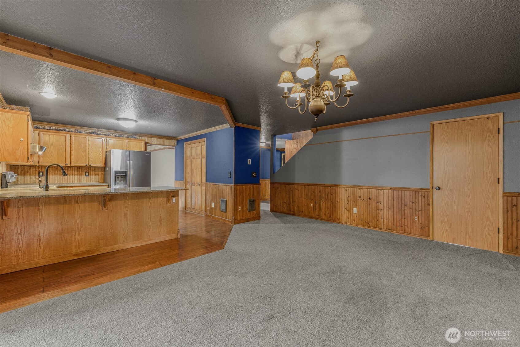 15813 Ne 3rd Street Property Photo 8