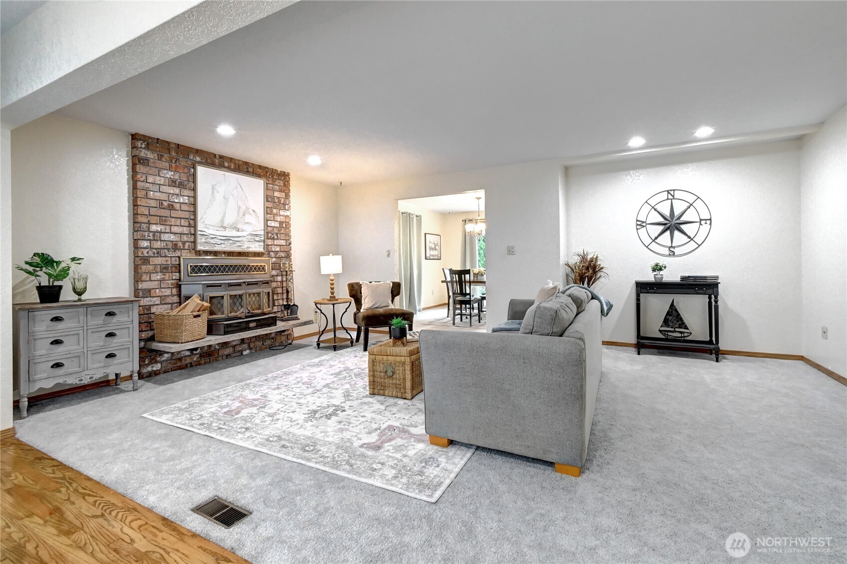 12120 7th Place Property Photo 3