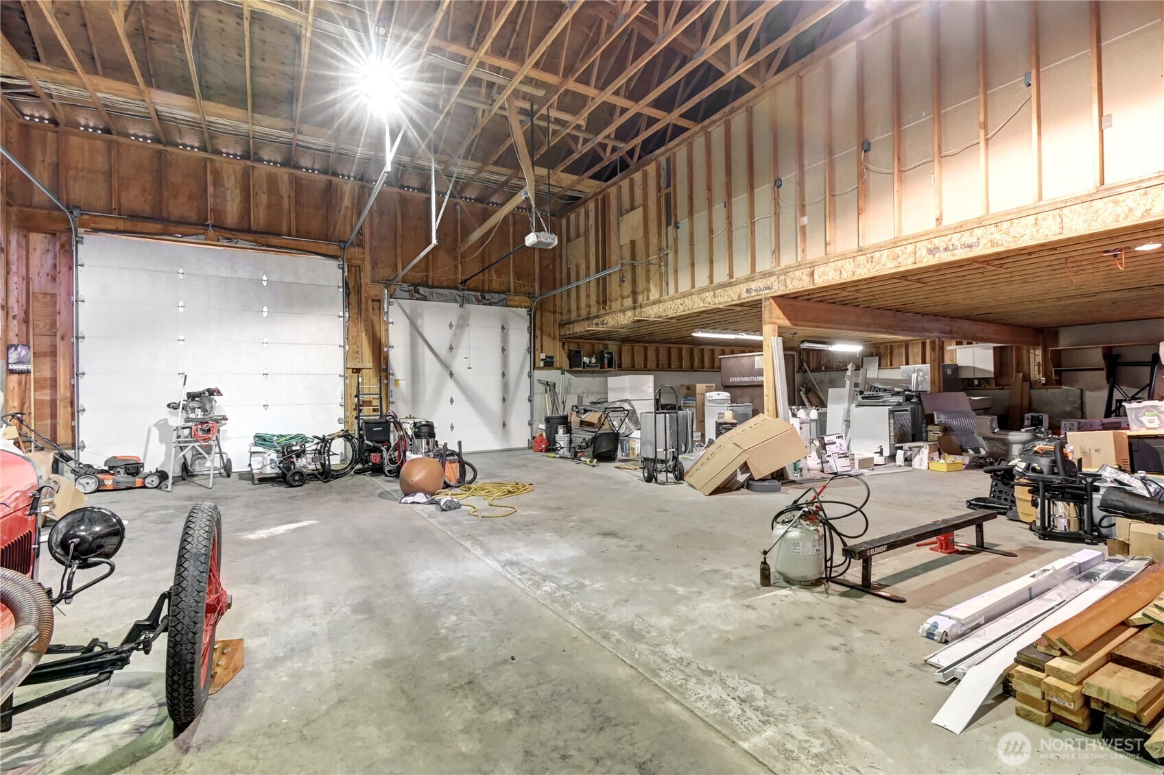 12120 7th Place Property Photo 4