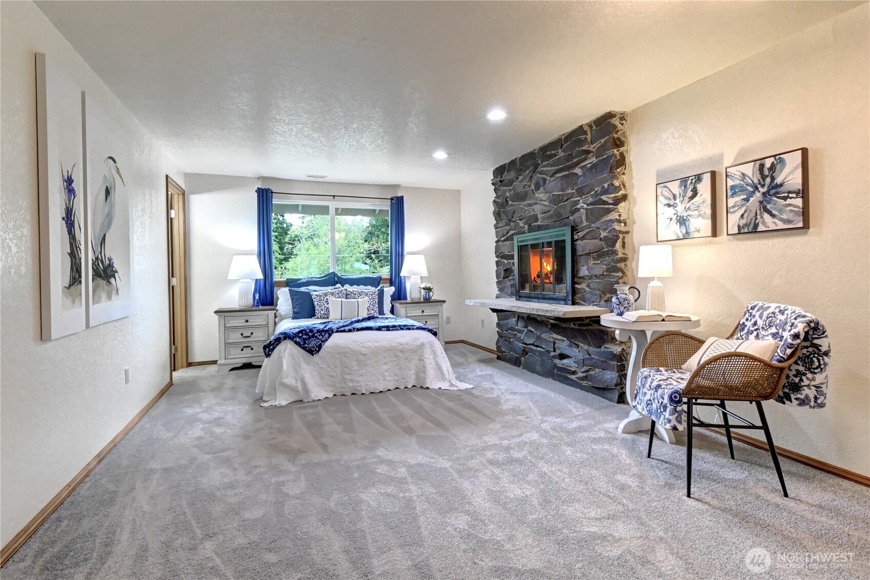 12120 7th Place Property Photo 9