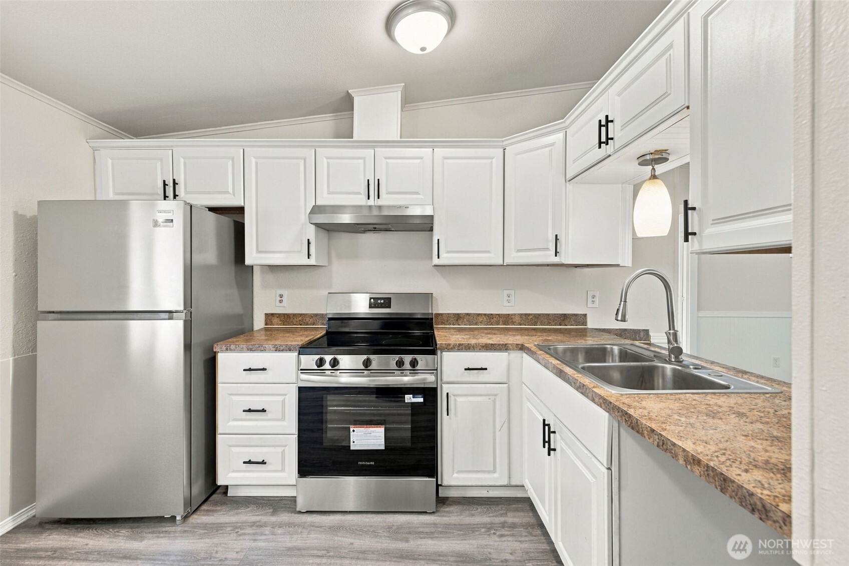 17233 119th Place Property Photo 4