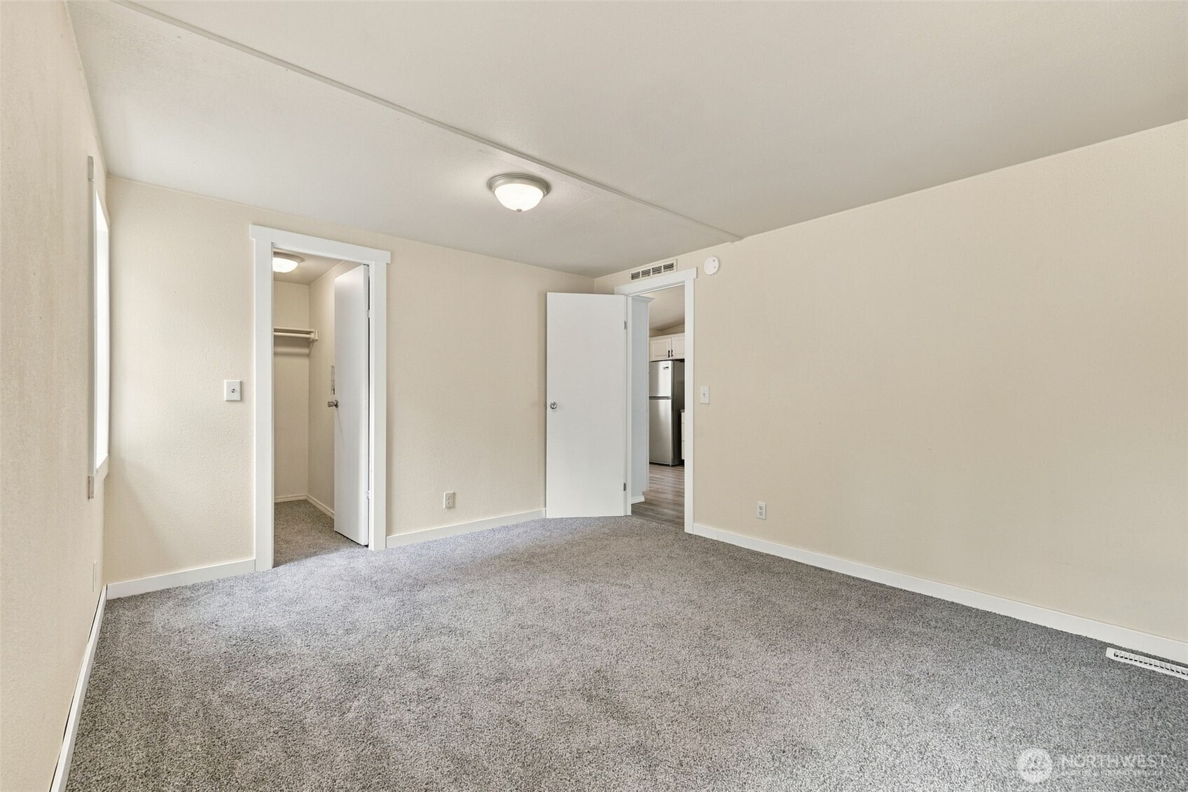 17233 119th Place Property Photo 9