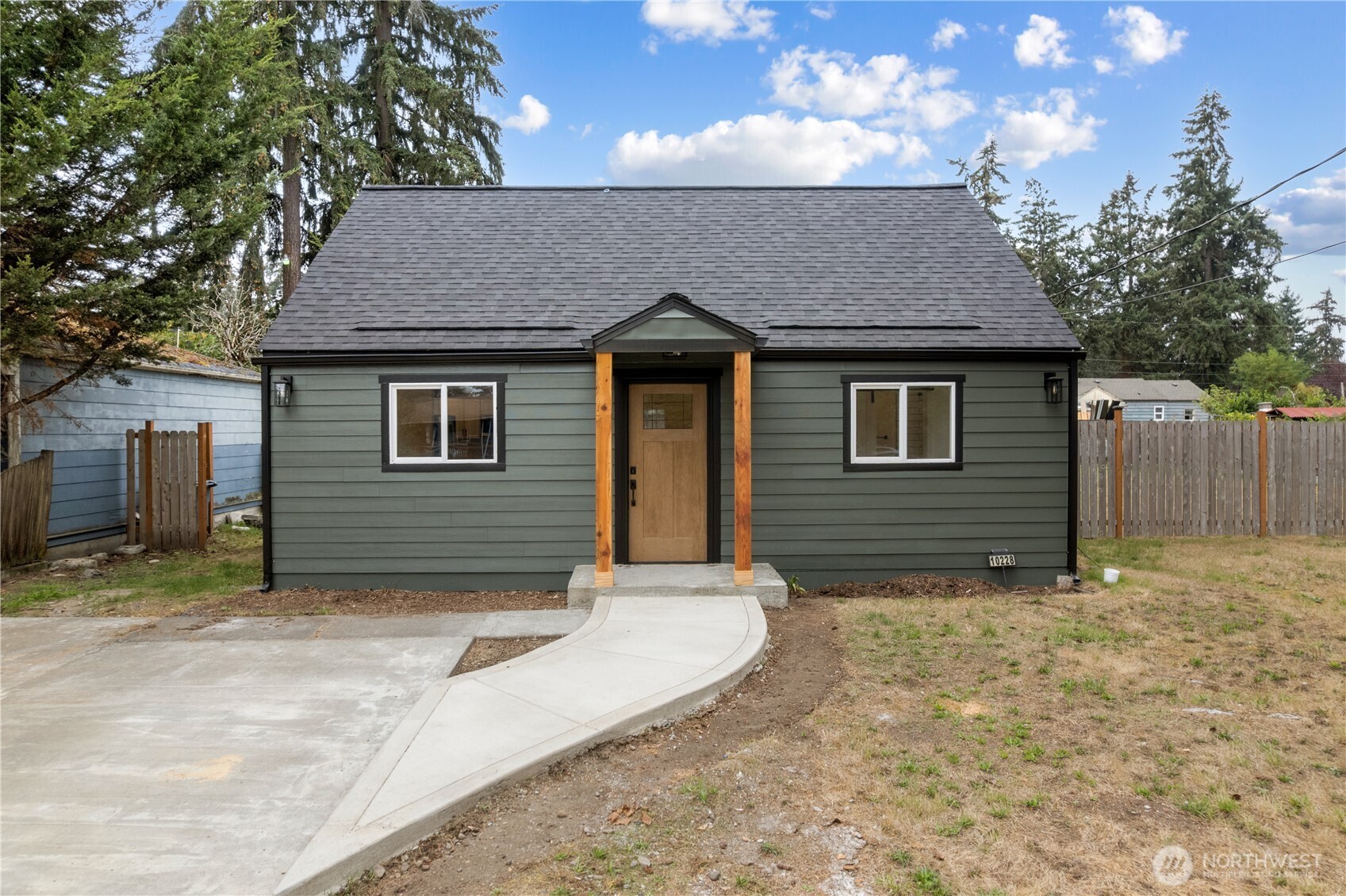 10228 Alaska Street Property Photo 1