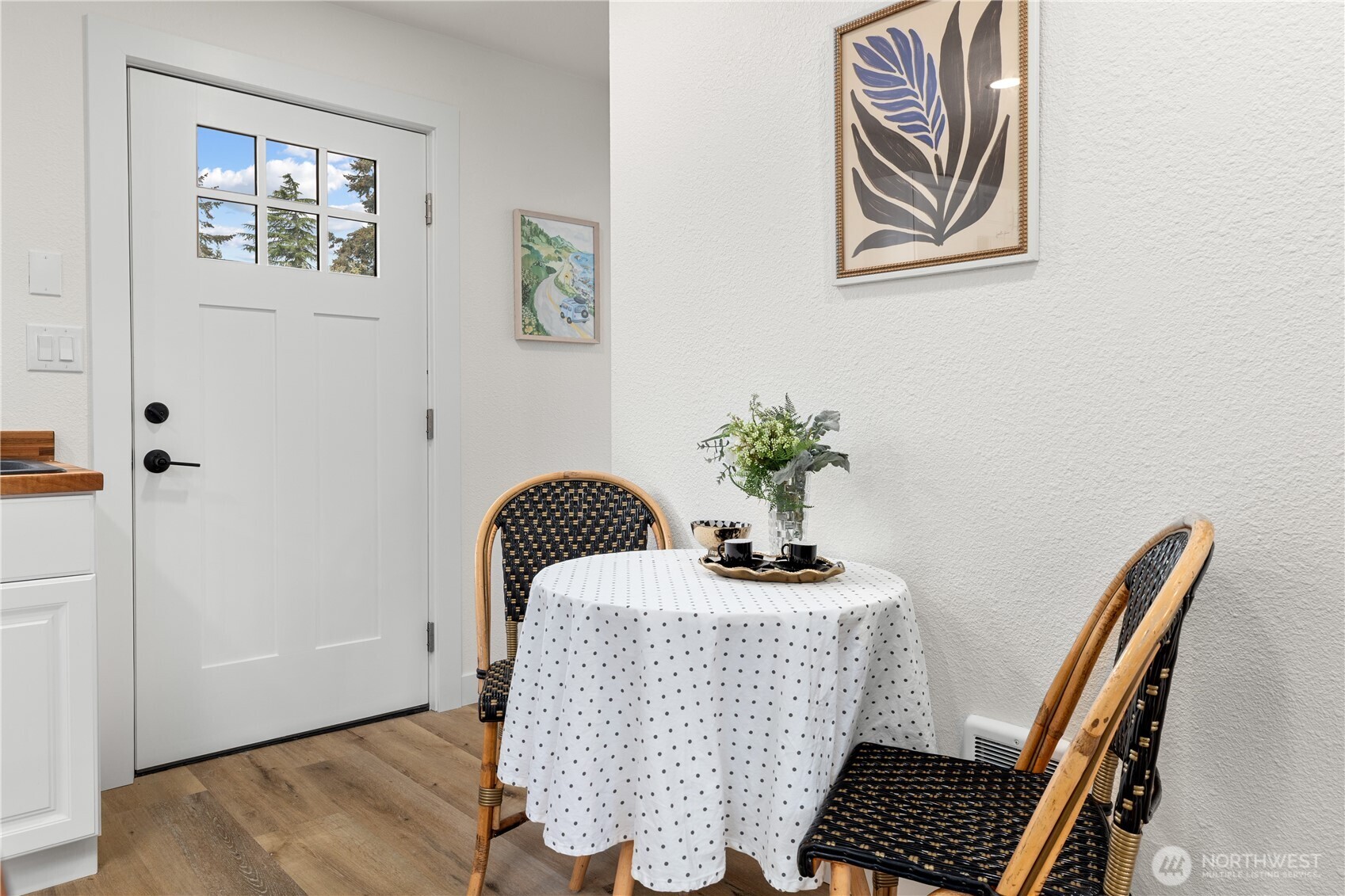 10228 Alaska Street Property Photo 14