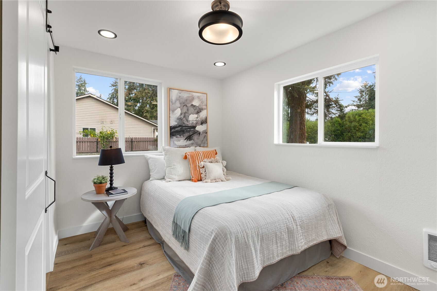10228 Alaska Street Property Photo 15