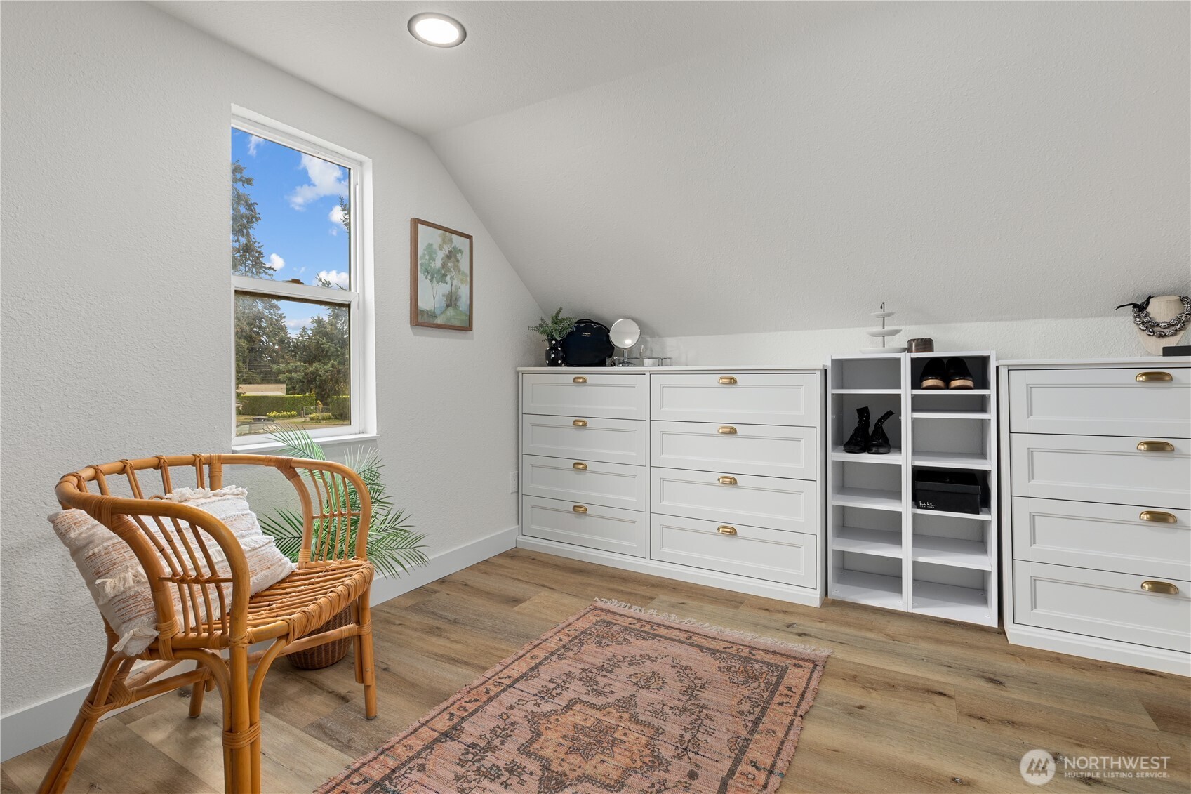 10228 Alaska Street Property Photo 27
