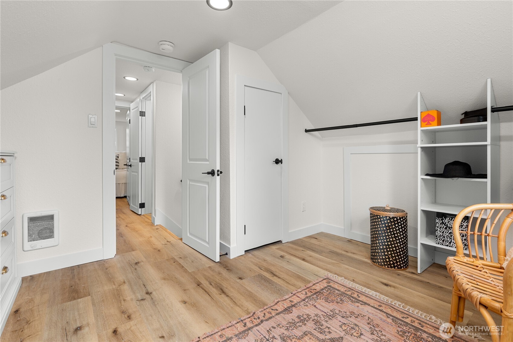 10228 Alaska Street Property Photo 28